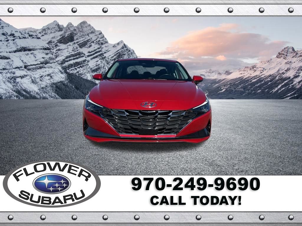 Used 2021 Hyundai Elantra SEL w/ Convenience + Premium Package image 2