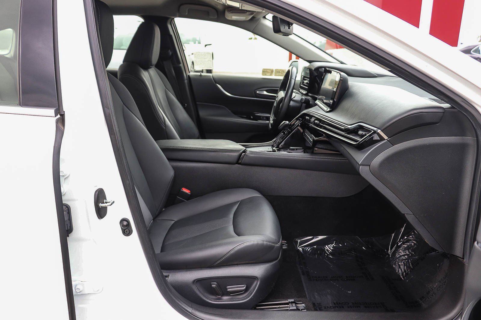 Used 2022 Toyota Mirai XLE w/ Advanced Technology Package image 16