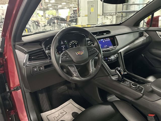 Used 2020 Cadillac XT5 Luxury AWD/4WD image 16