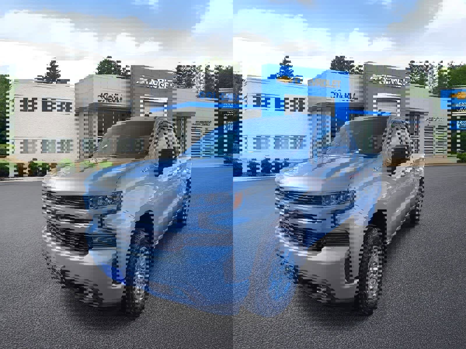 Used 2021 Chevrolet Silverado 1500 RST image 1