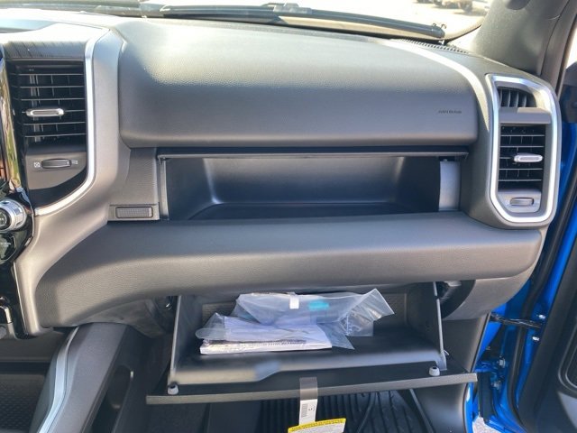 New 2026 RAM 1500 4x4 Crew Cab image 41