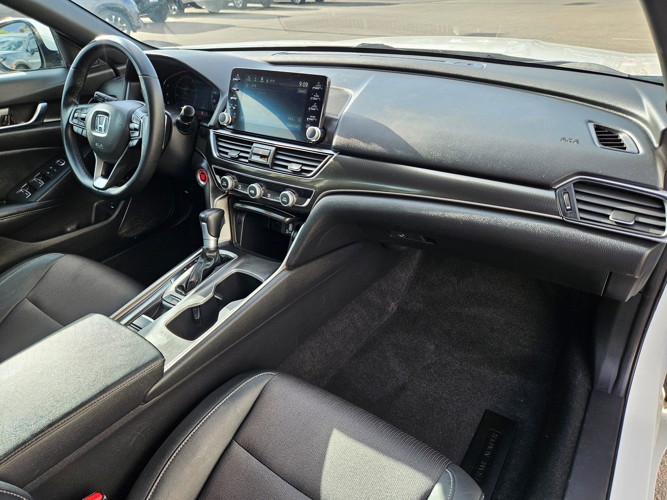 Used 2019 Honda Accord Sport image 33