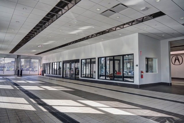 Used 2024 Subaru Outback Touring image 9