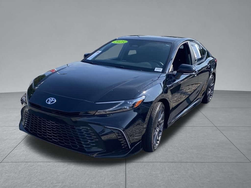 Used 2025 Toyota Camry XSE FWD image 2