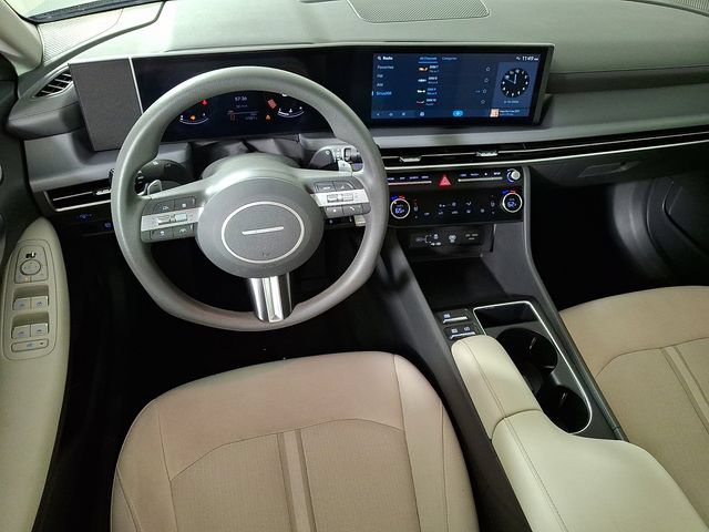 Used 2024 Hyundai Sonata SEL FWD image 2