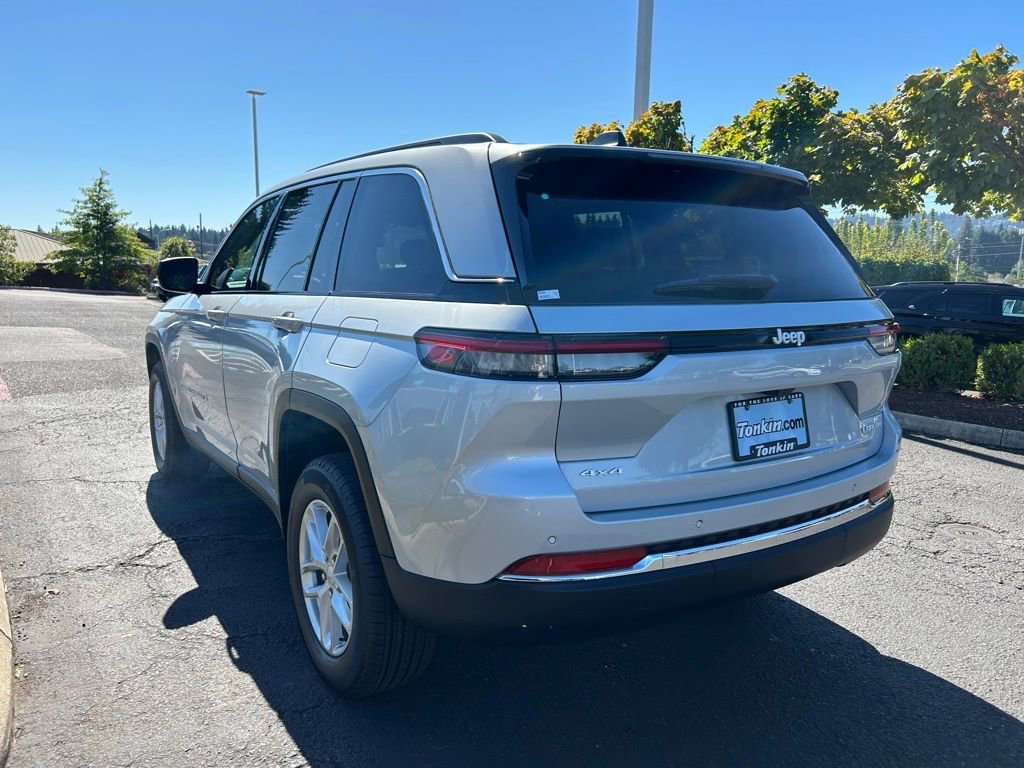 New 2025 Jeep Grand Cherokee Laredo X image 8