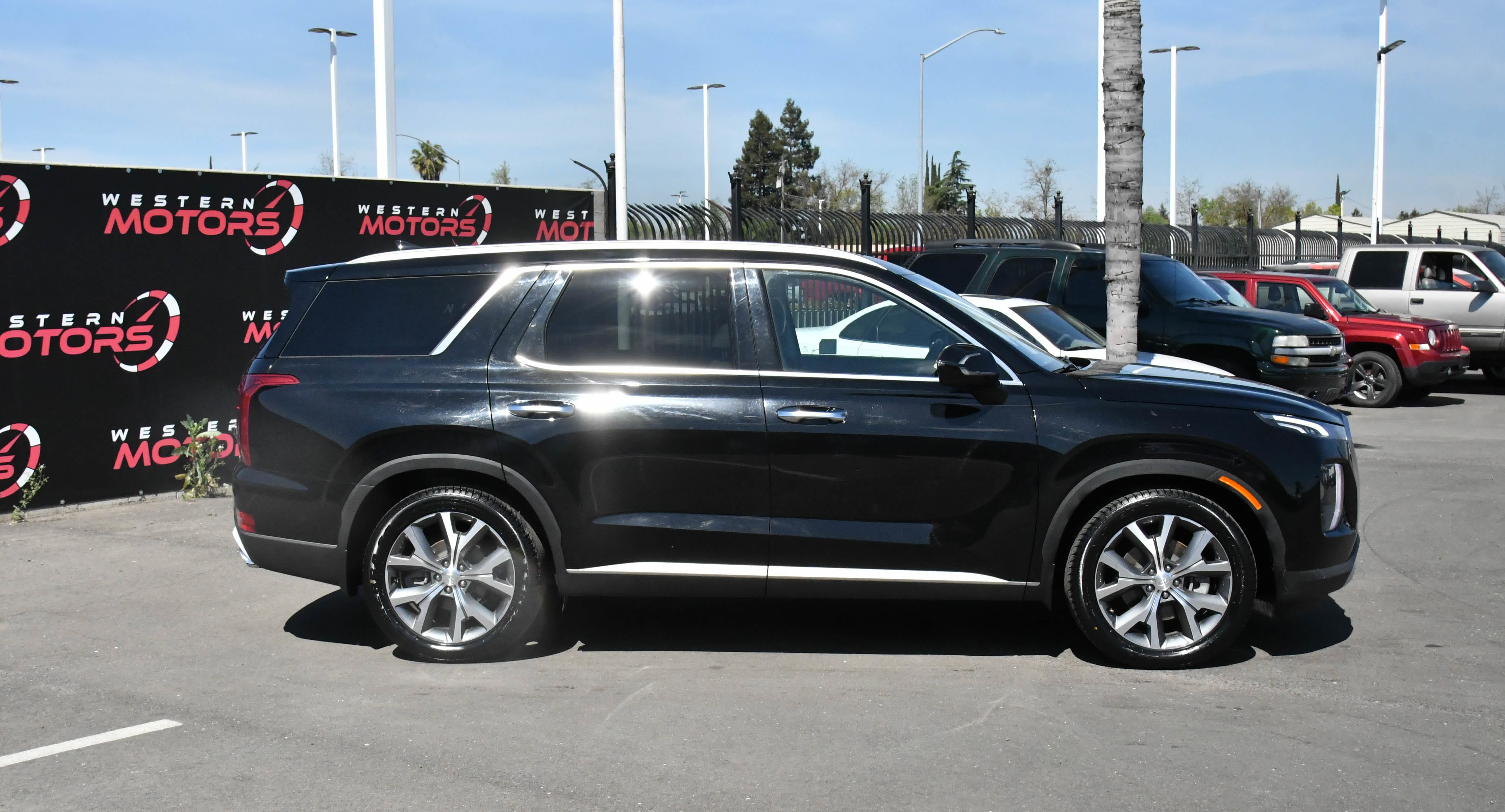 Used 2021 Hyundai Palisade SEL w/ Premium Package image 9