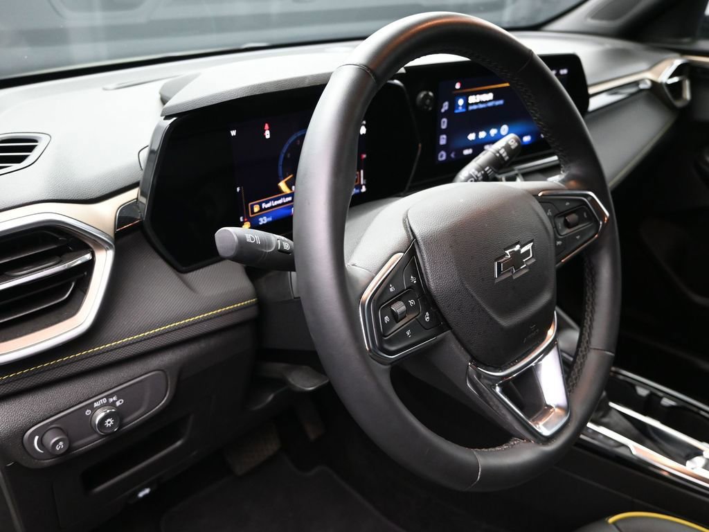 Used 2025 Chevrolet TrailBlazer ACTIV w/ Convenience Package image 12