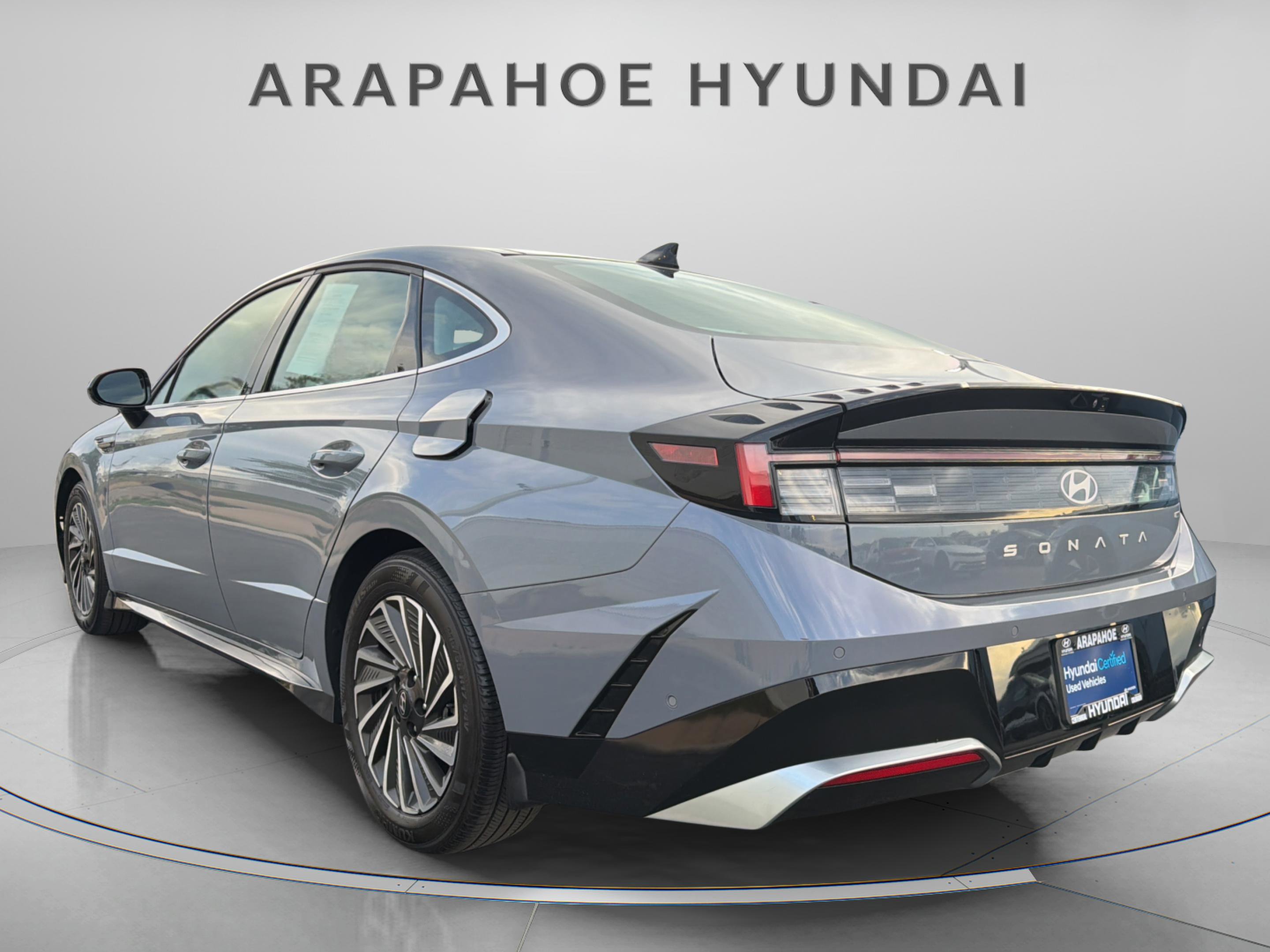 Used 2024 Hyundai Sonata Limited FWD image 3
