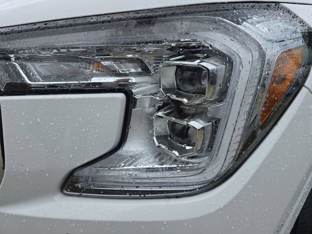 Used 2024 GMC Terrain Denali w/ Denali Premium Package AWD/4WD image 35