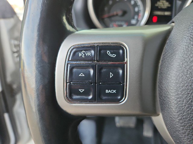 Used 2012 Jeep Grand Cherokee Limited w/ Luxury Group II image 15