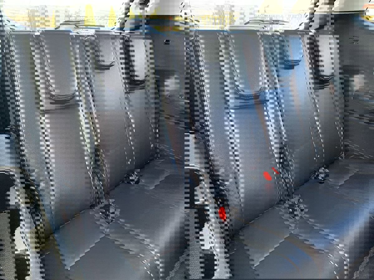 Used 2022 Subaru Ascent Limited AWD/4WD image 30