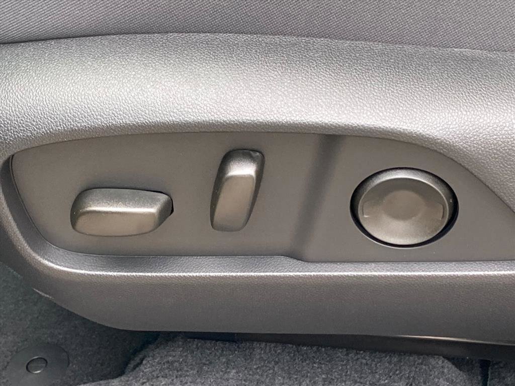 New 2026 Chevrolet Equinox RS w/ Convenience Package III image 16