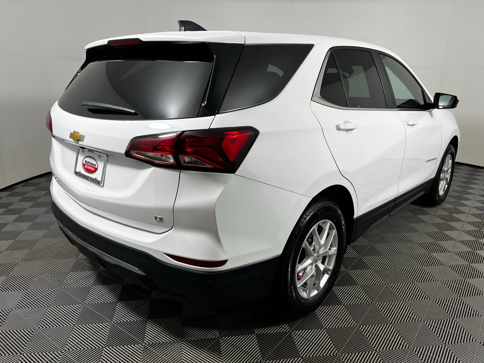 Used 2024 Chevrolet Equinox LT image 5