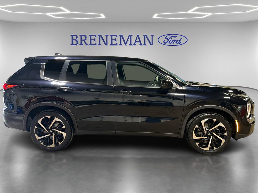 Used 2022 Mitsubishi Outlander ES AWD/4WD image 5