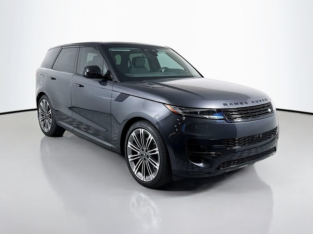 Used 2024 Land Rover Range Rover Sport SE AWD/4WD image 3