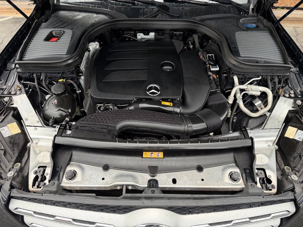 Used 2021 Mercedes-Benz GLC 300 image 6
