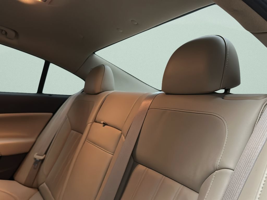 Used 2015 Buick Regal AWD image 16