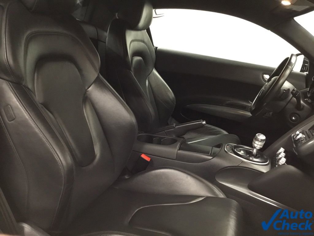 Used 2008 Audi R8 V8 image 19