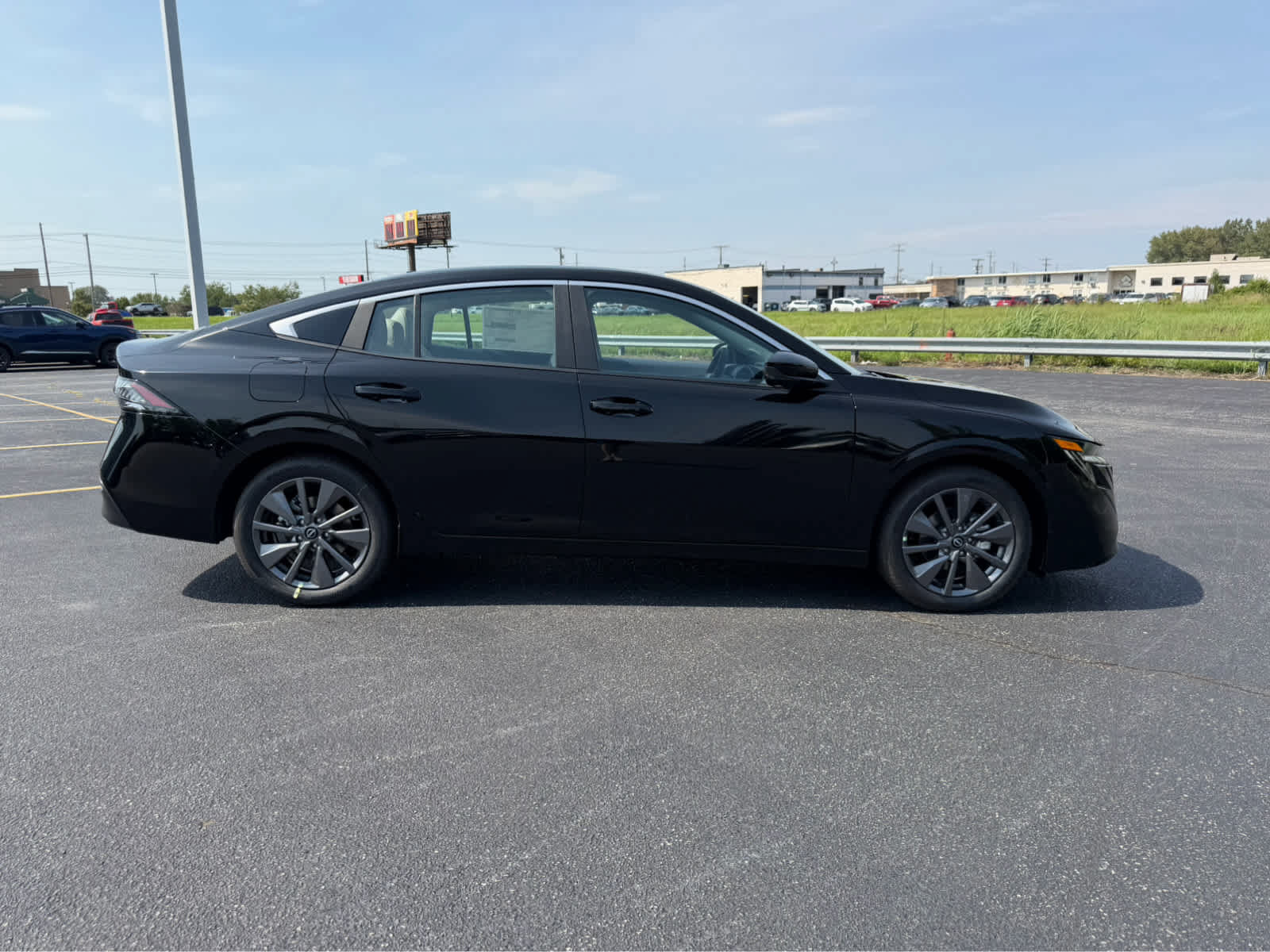 New 2027 Nissan Sentra SL w/ Floor Mat Package FWD image 9