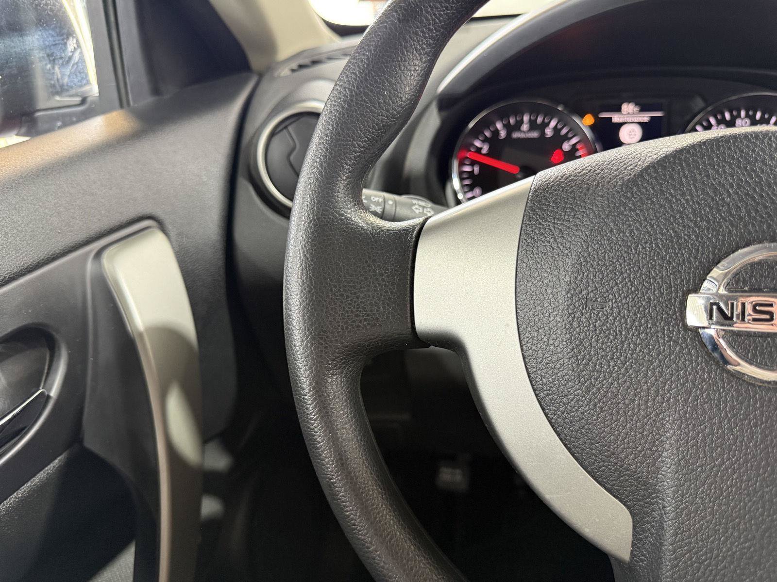 Used 2013 Nissan Rogue S FWD image 13