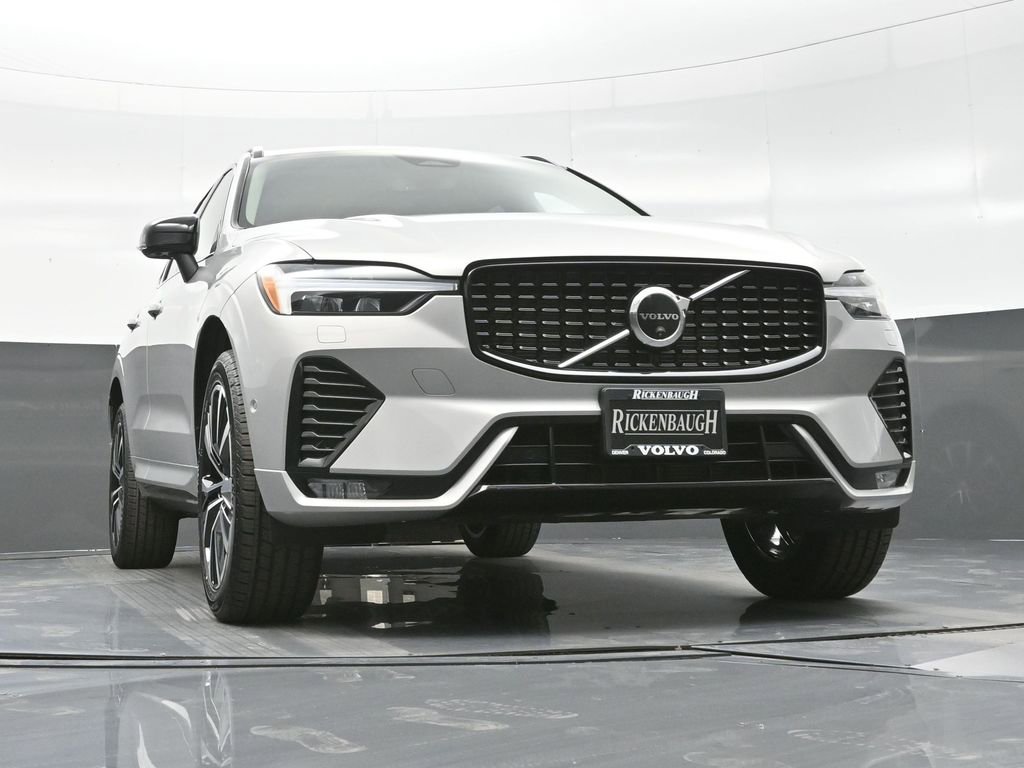 Used 2025 Volvo XC60 B5 Plus w/ Climate Package image 18