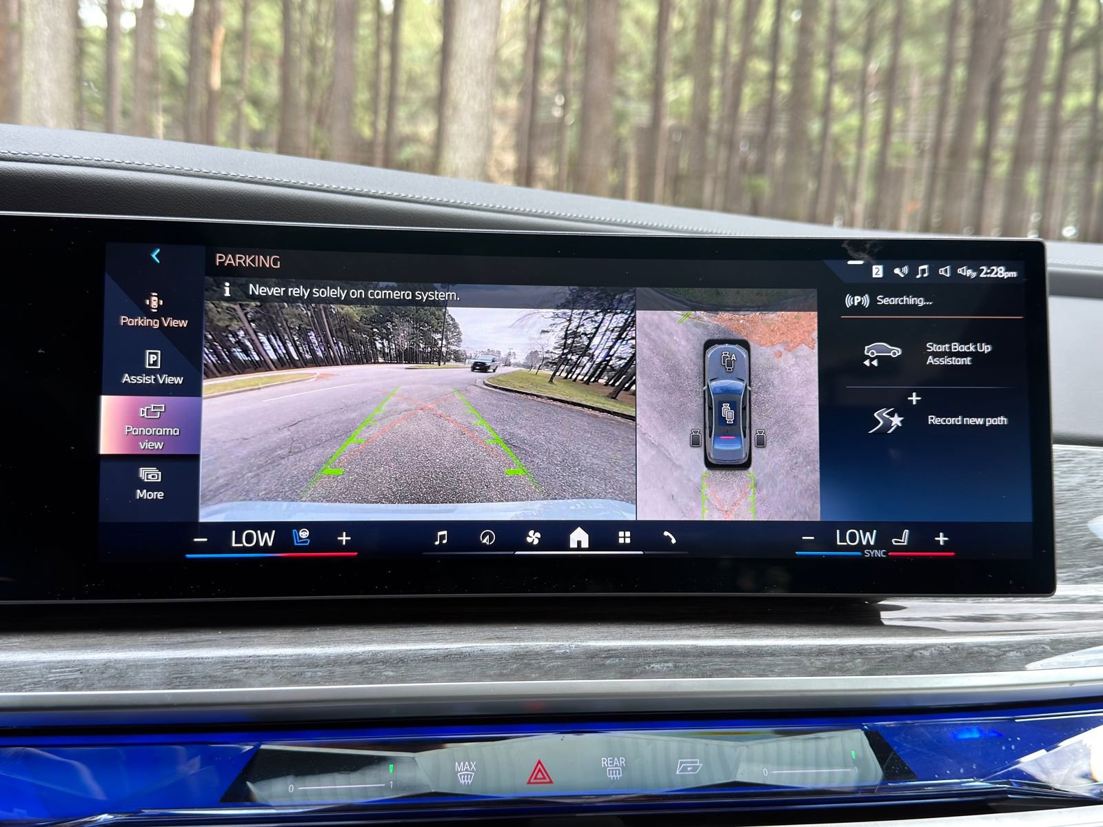 Certified 2024 BMW 760i xDrive w/ Executive Package image 4