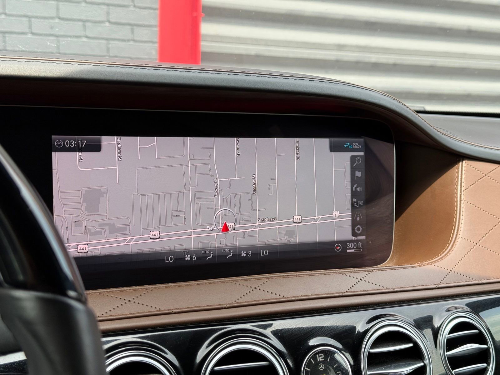 Used 2019 Mercedes-Benz S 560 Sedan image 32