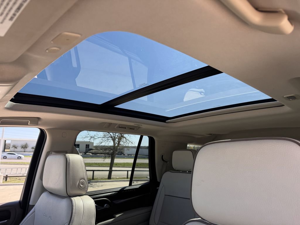 Used 2023 GMC Yukon Denali image 25