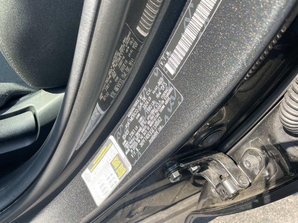 Used 2025 Kia K4 FWD image 17