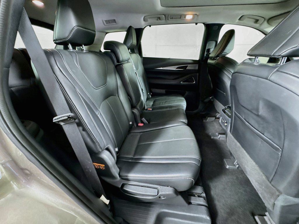 Certified 2022 INFINITI QX60 Luxe w/ Vision Package FWD image 38