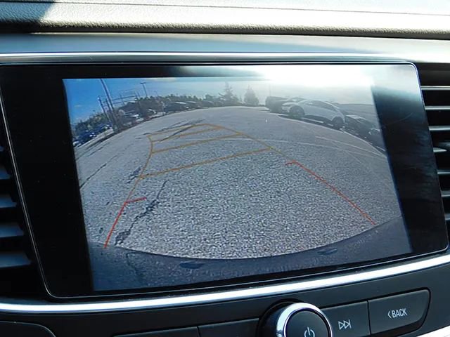 Used 2018 Buick LaCrosse Avenir w/ Driver Confidence Package #2 image 18