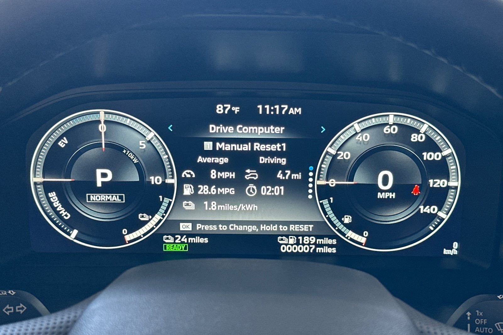 New 2025 Mitsubishi Outlander SE image 24