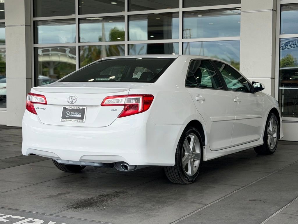 Used 2014 Toyota Camry SE FWD image 14