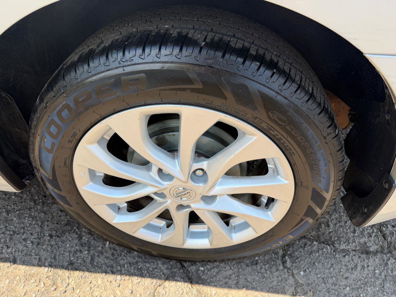 Used 2016 Nissan Sentra SV w/ Style Package image 31