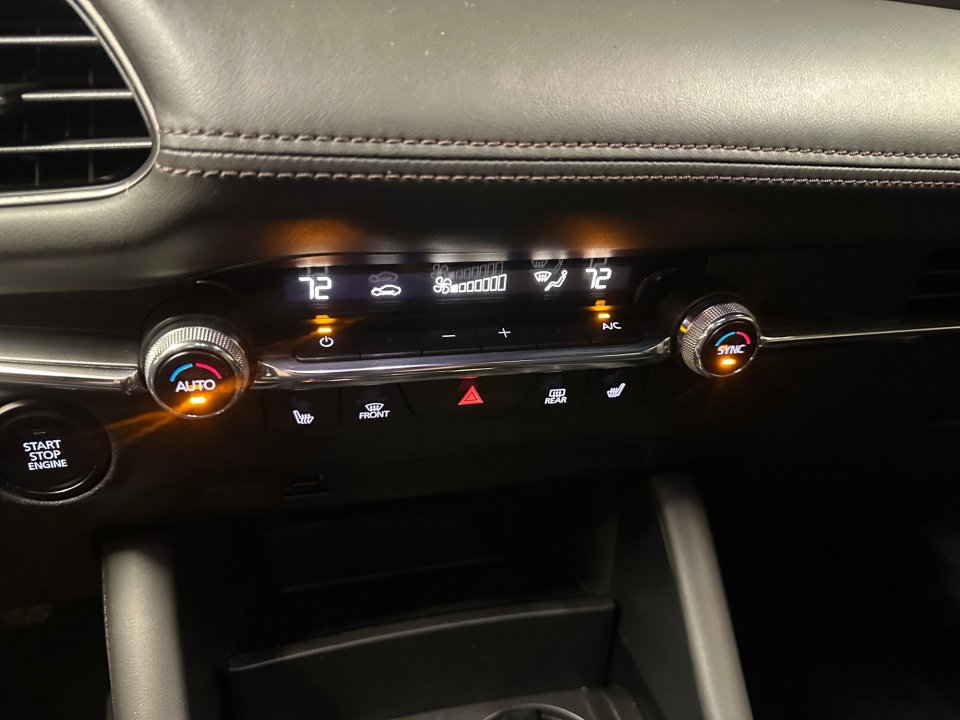 Used 2019 MAZDA MAZDA3 Hatchback w/ Preferred Package image 20