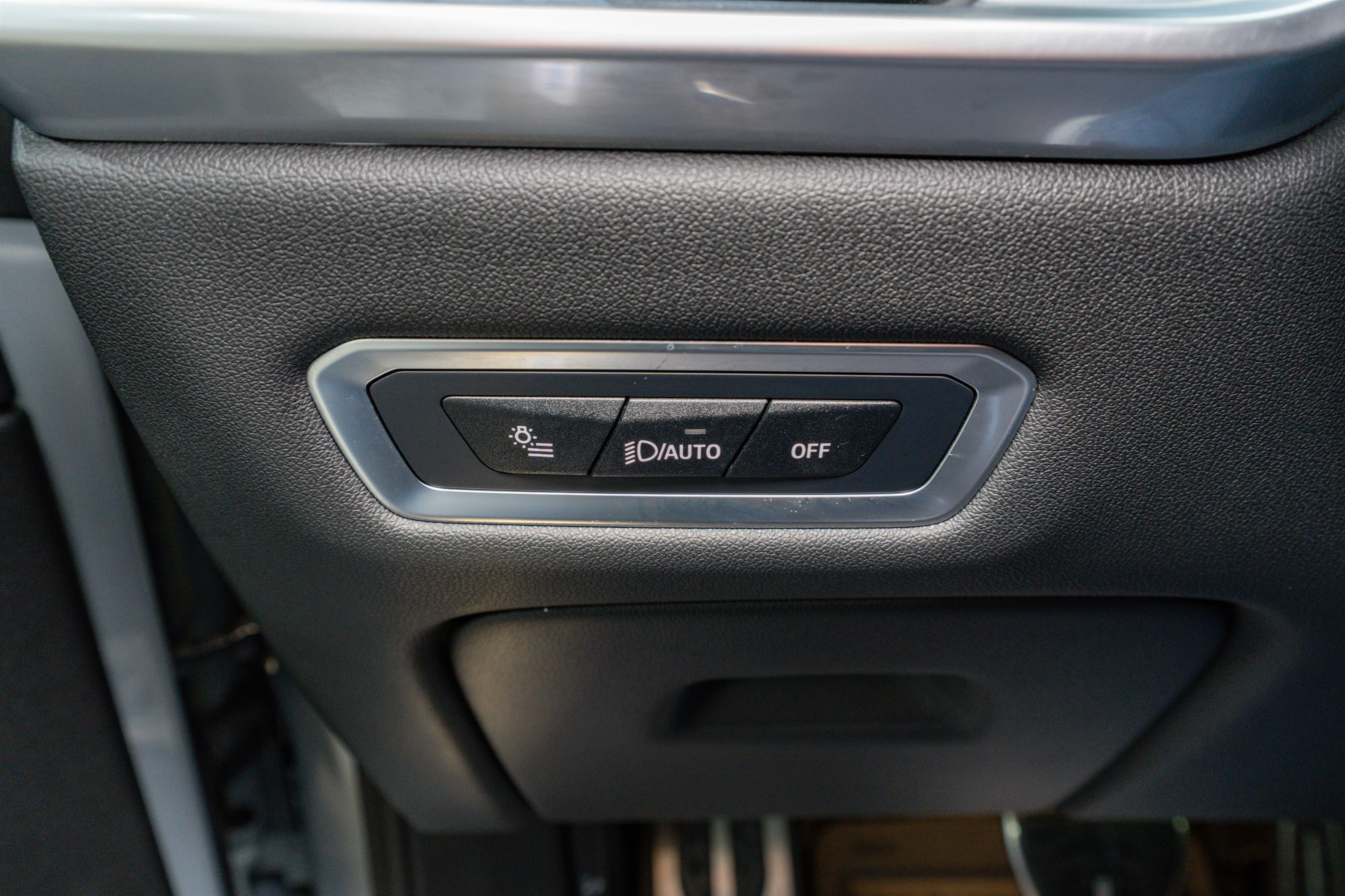 Used 2024 BMW X7 xDrive40i w/ M Sport Package image 30