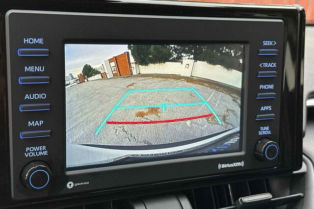 Used 2022 Toyota RAV4 XLE image 25