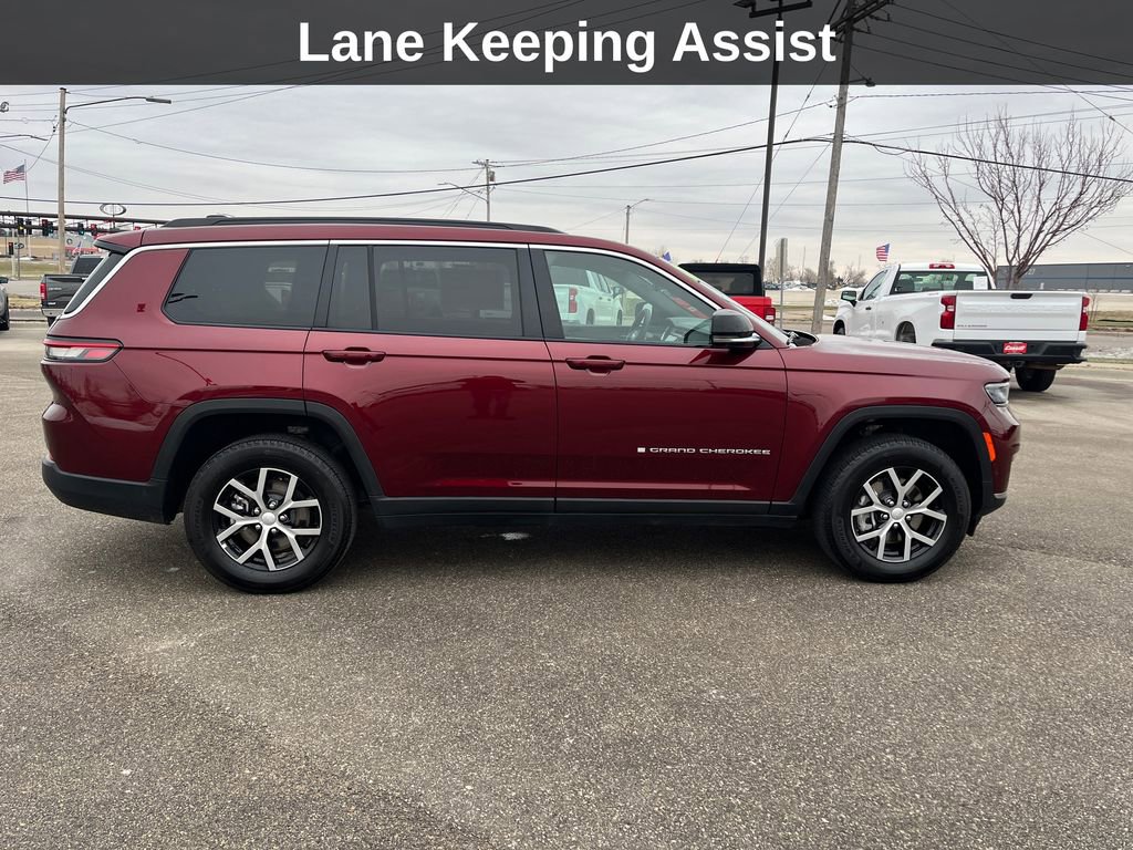 Used 2024 Jeep Grand Cherokee L Limited w/ Luxury Tech Group II image 8