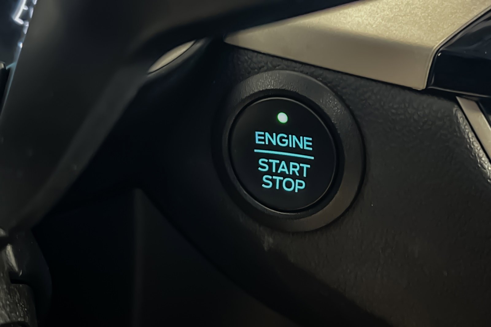 Used 2022 Ford Escape SEL image 21