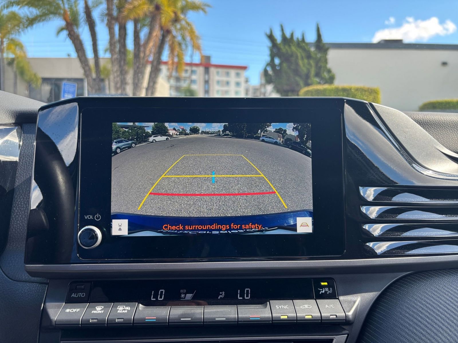 Used 2025 Toyota Camry SE FWD image 24