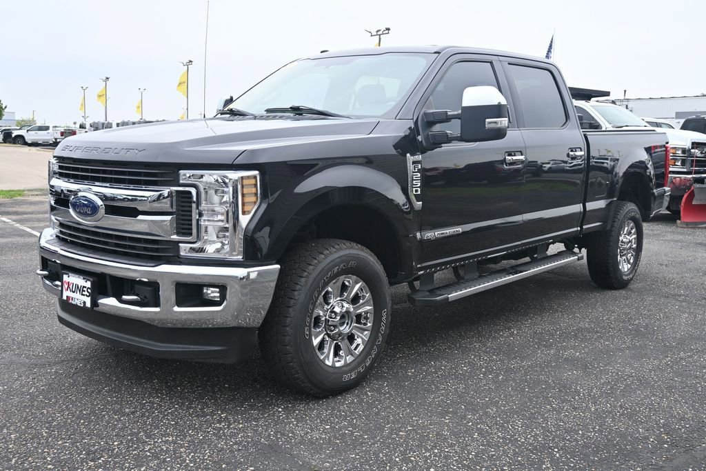 Used 2019 Ford F250 XLT w/ XLT Premium Package AWD/4WD image 11
