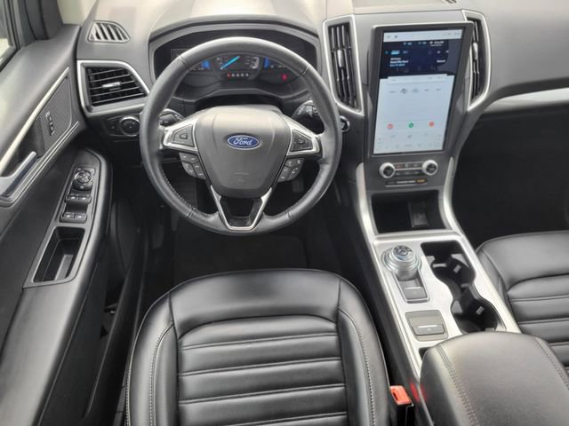 Used 2024 Ford Edge SEL image 11