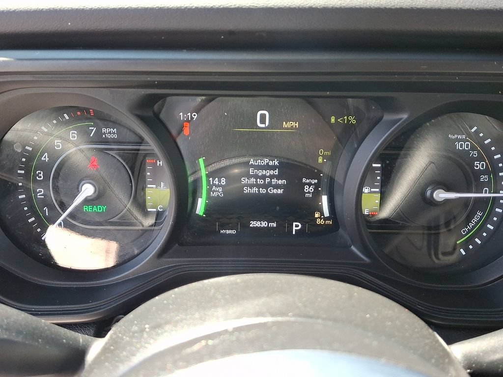 Used 2024 Jeep Wrangler Unlimited Sahara AWD/4WD image 21