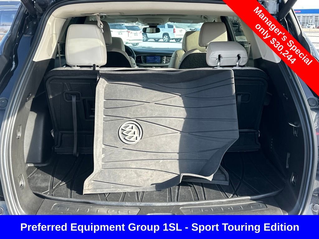 Used 2022 Buick Enclave Essence w/ Experience Buick Package image 9