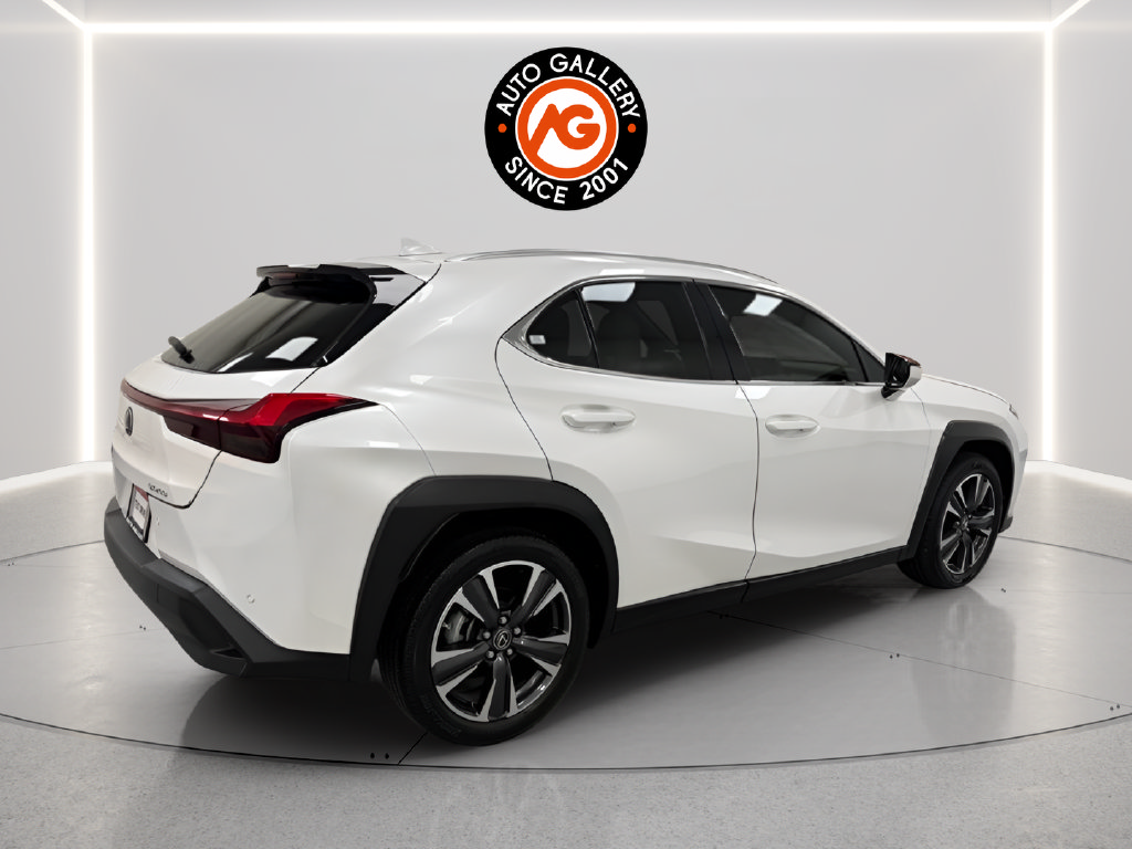 Used 2021 Lexus UX 200 w/ Accessory Package (Z1) FWD image 7