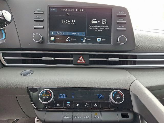 New 2026 Hyundai Elantra Sport image 9