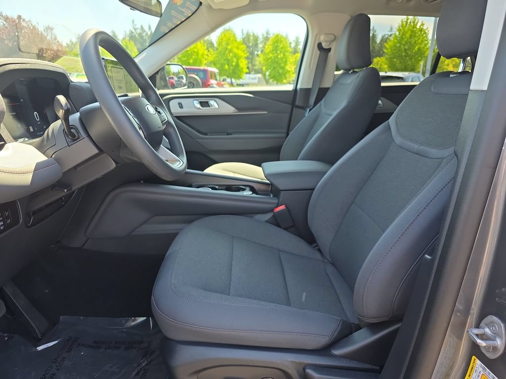 Certified 2026 Ford Explorer Active AWD/4WD image 5