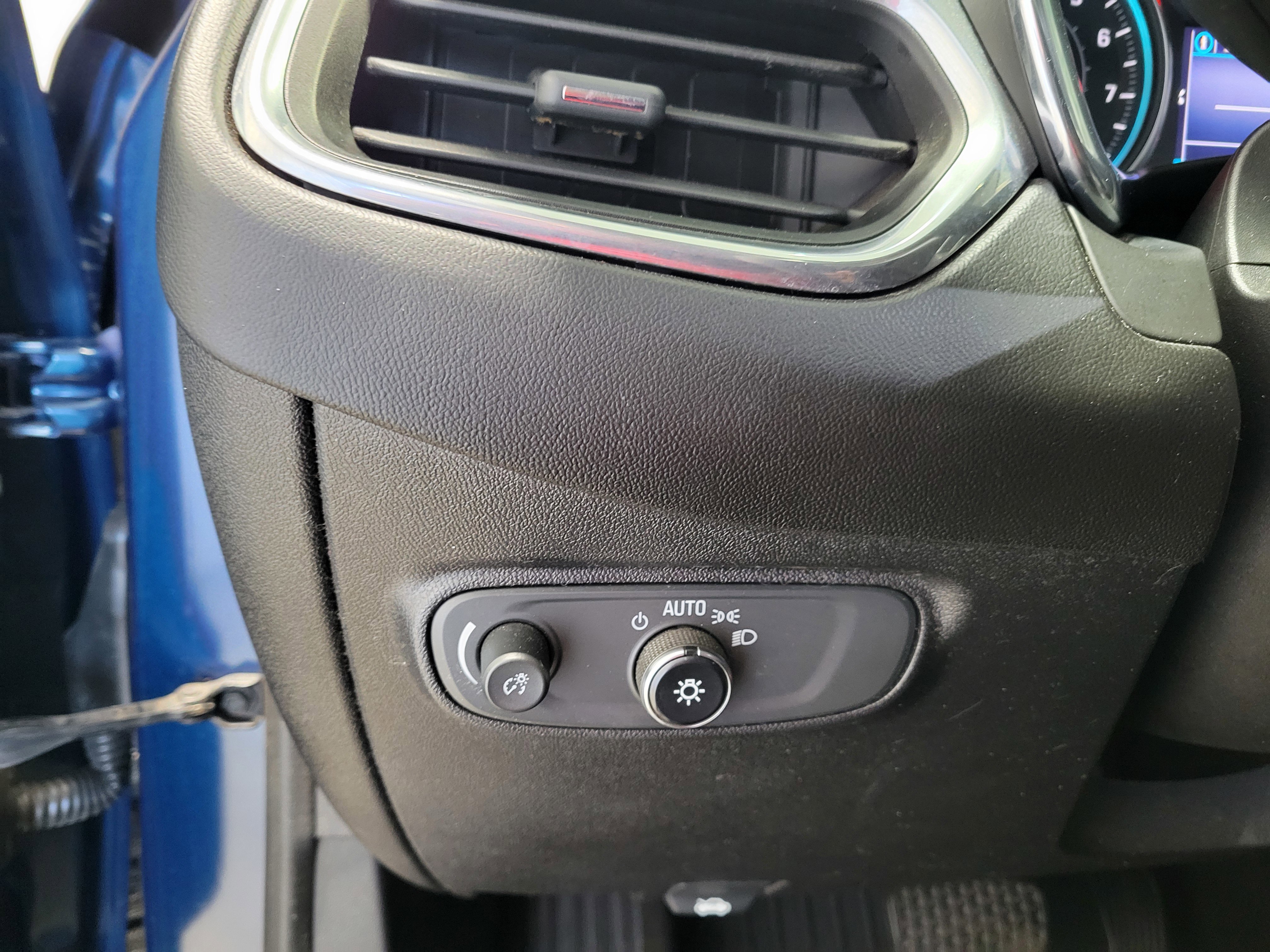 Certified 2019 Chevrolet Equinox LT image 22