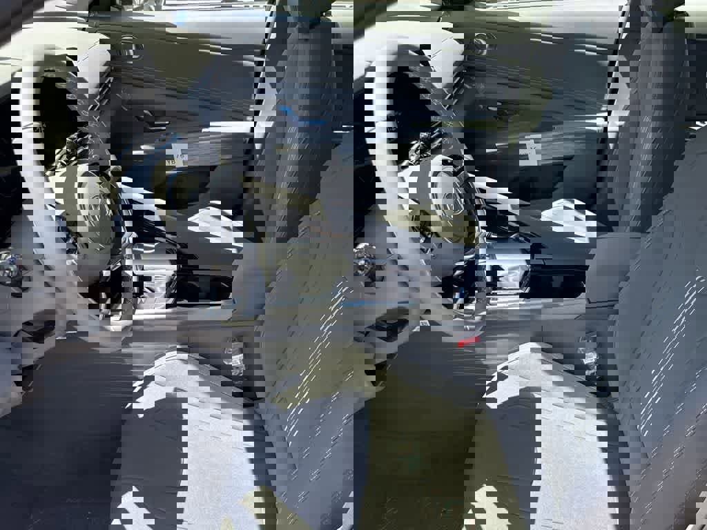 New 2025 Hyundai Elantra SEL image 16